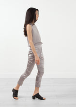 Load image into Gallery viewer, Silk Pullup Pant