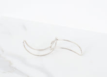 Load image into Gallery viewer, Bracelet 84 in Polished Silver
