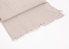 Load image into Gallery viewer, Simple Scarf in Latte
